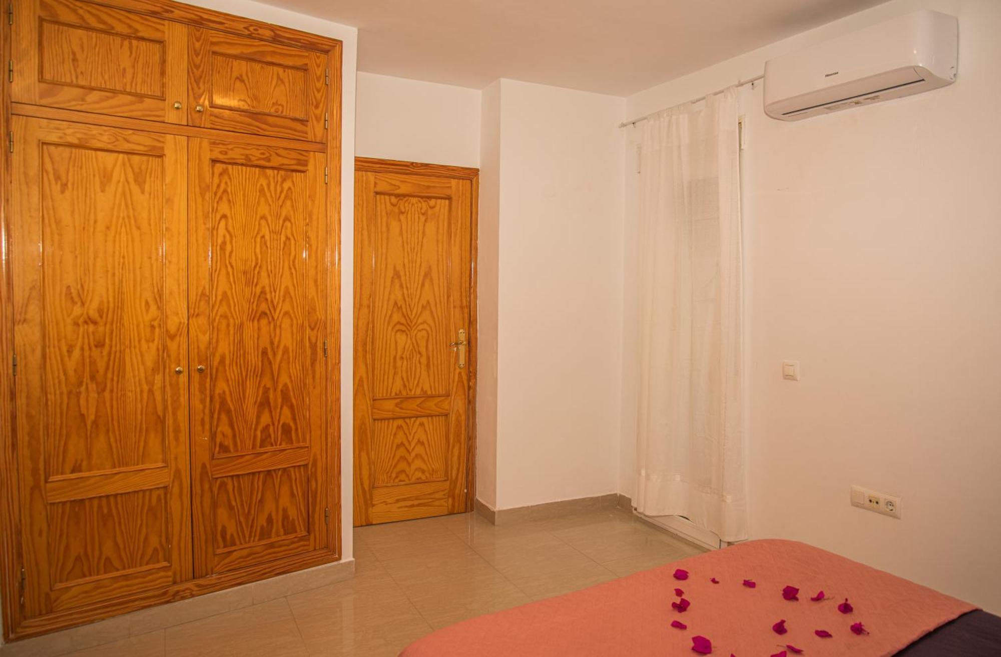 טורה Apartamentos Catalina D מראה חיצוני תמונה
