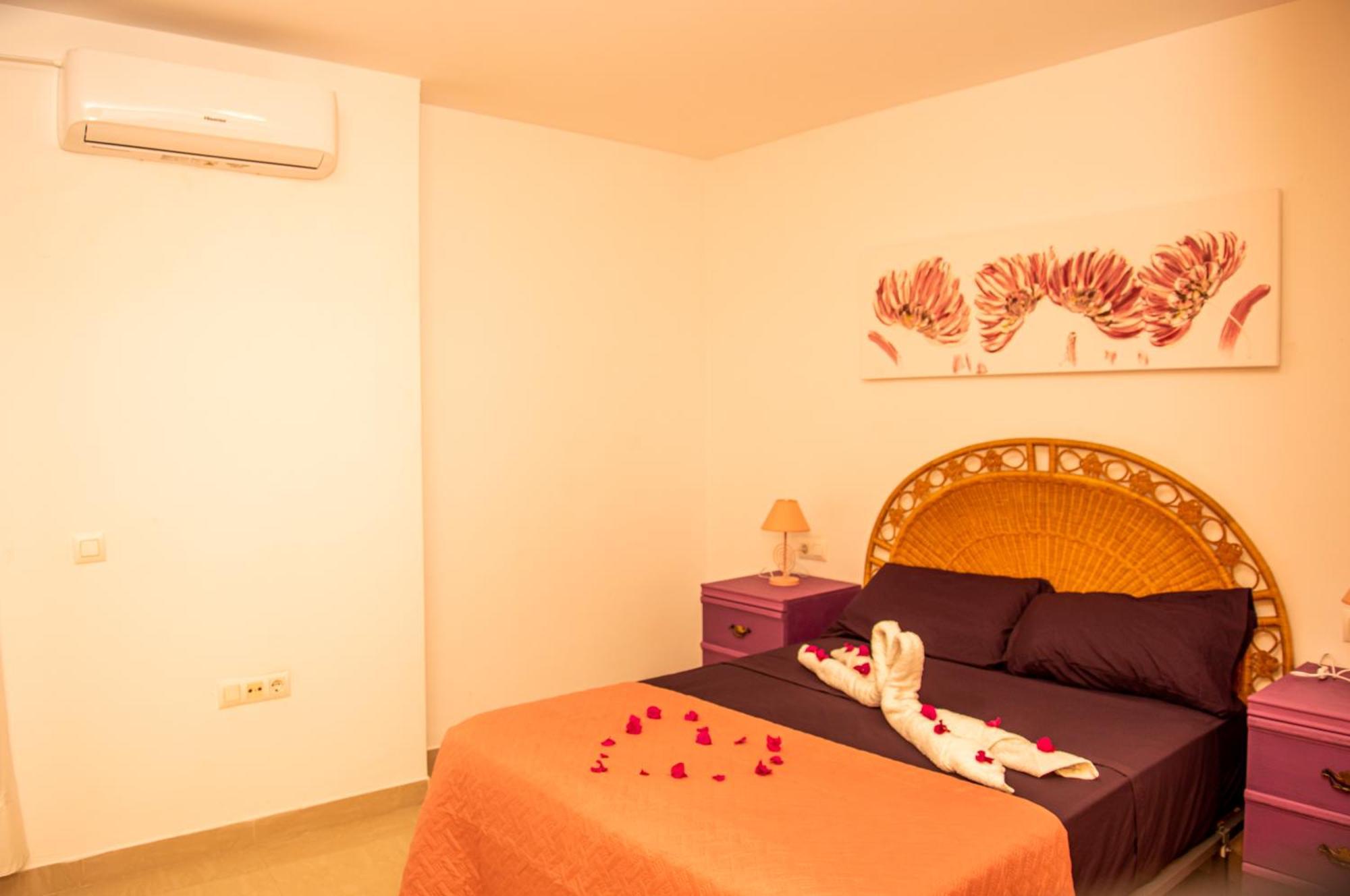 טורה Apartamentos Catalina D מראה חיצוני תמונה